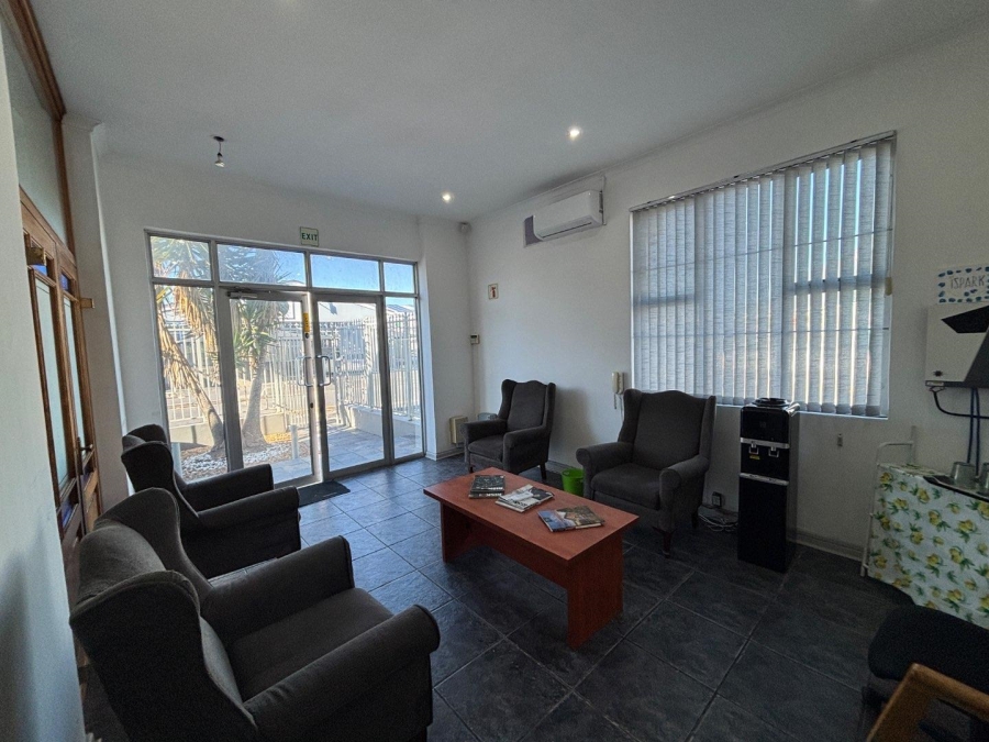 To Let commercial Property for Rent in Paarden Eiland Western Cape